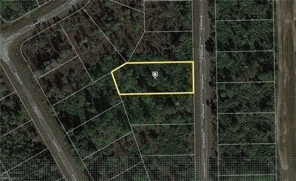 2129 Winnetka Dr, Lehigh Acres, FL 33972-2
