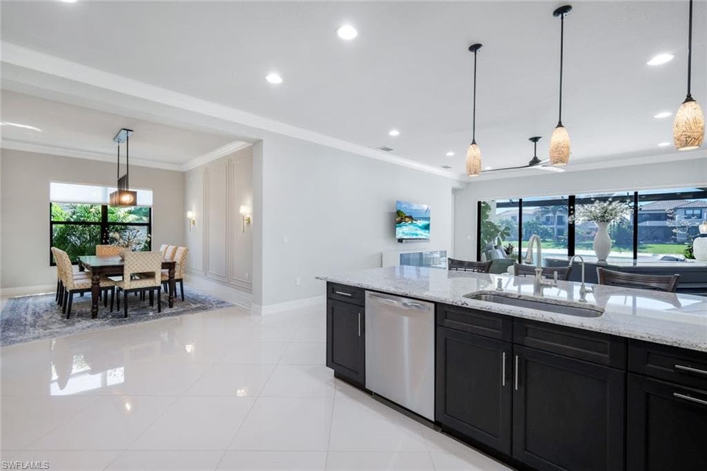 4318 Aurora St, Naples, FL 34119-16