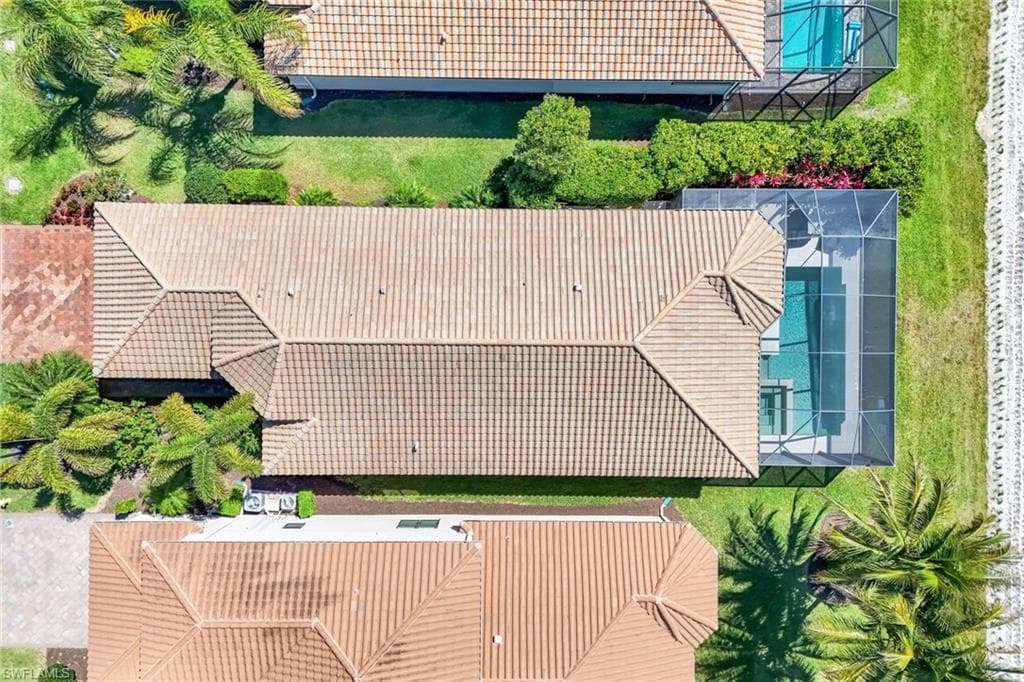4318 Aurora St, Naples, FL 34119-28