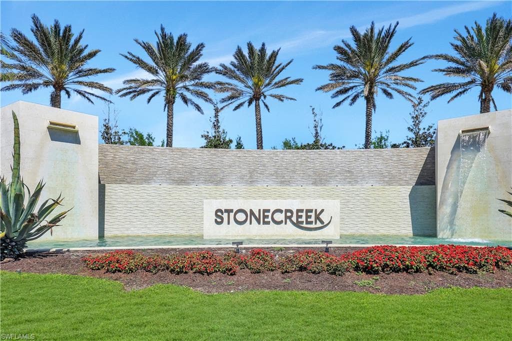4318 Aurora St, Naples, FL 34119-30