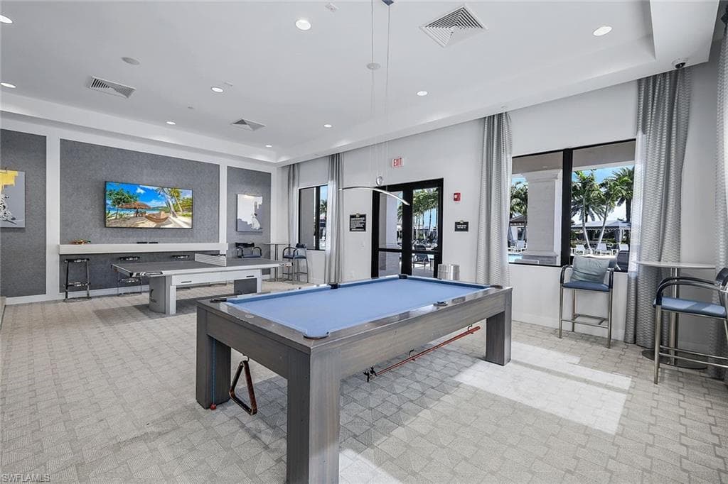 4318 Aurora St, Naples, FL 34119-36