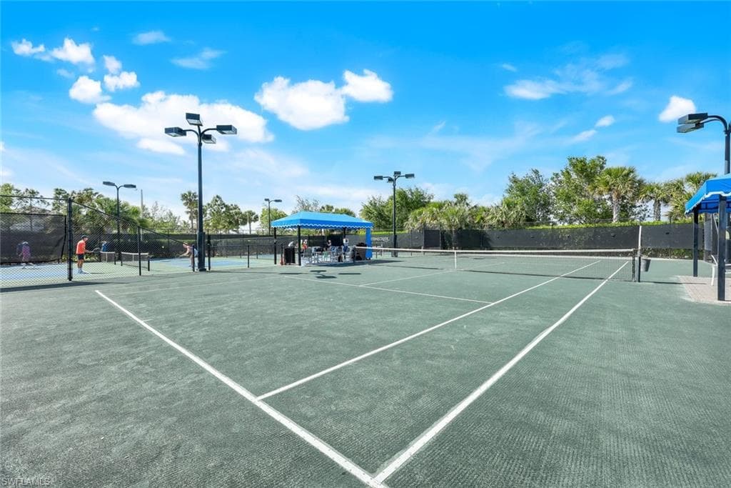 4318 Aurora St, Naples, FL 34119-39