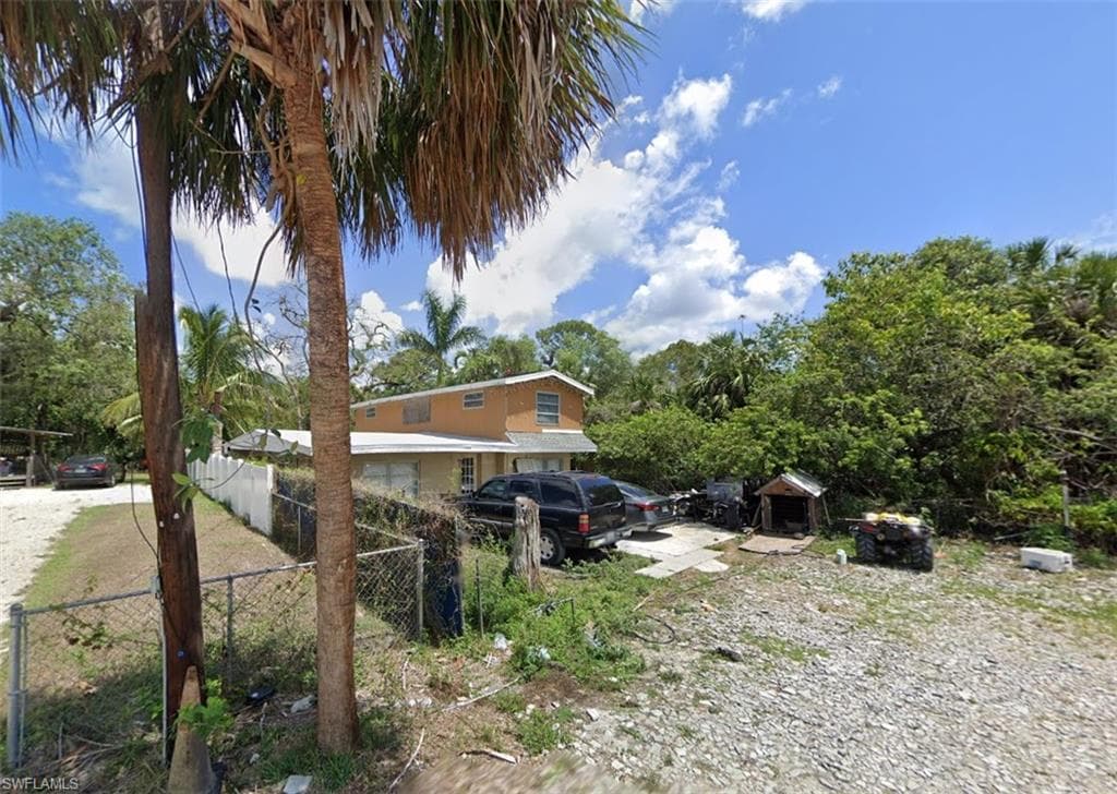 12107 Carpenter Ln, Bonita Springs, FL 34135-2