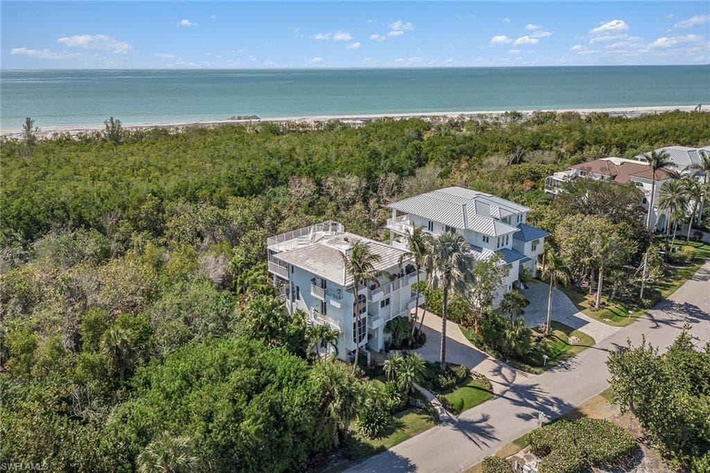 616 Waterside Dr, Marco Island, FL 34145-1842-43