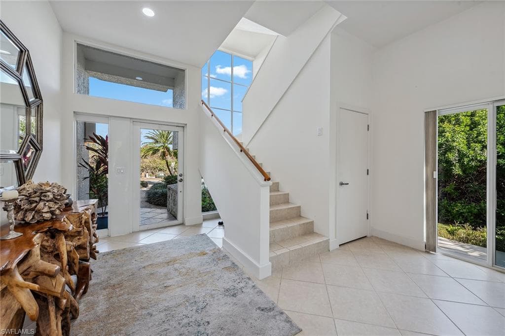 616 Waterside Dr, Marco Island, FL 34145-1842-4