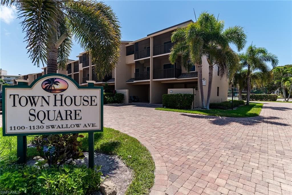 1100 Swallow Ave A106, Marco Island, FL 34145-24