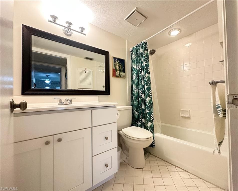 1718 Bald Eagle Dr 513b, Naples, FL 34105-13