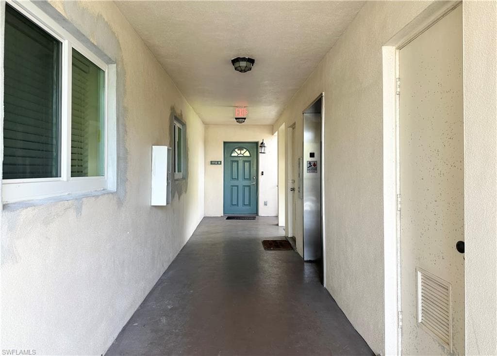 1718 Bald Eagle Dr 513b, Naples, FL 34105-4