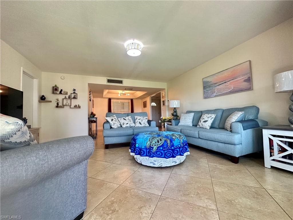 1718 Bald Eagle Dr 513b, Naples, FL 34105-5