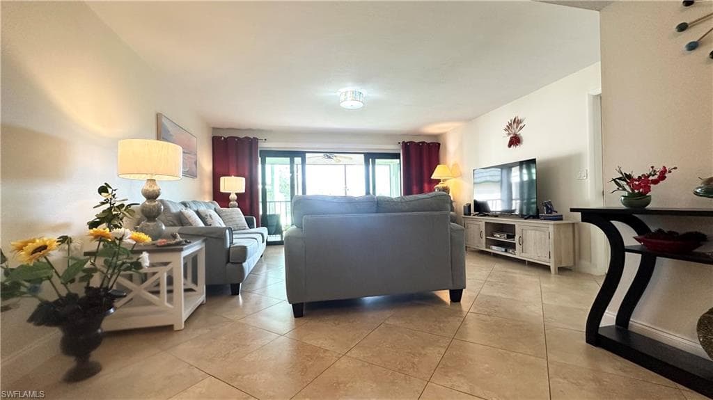 1718 Bald Eagle Dr 513b, Naples, FL 34105-6
