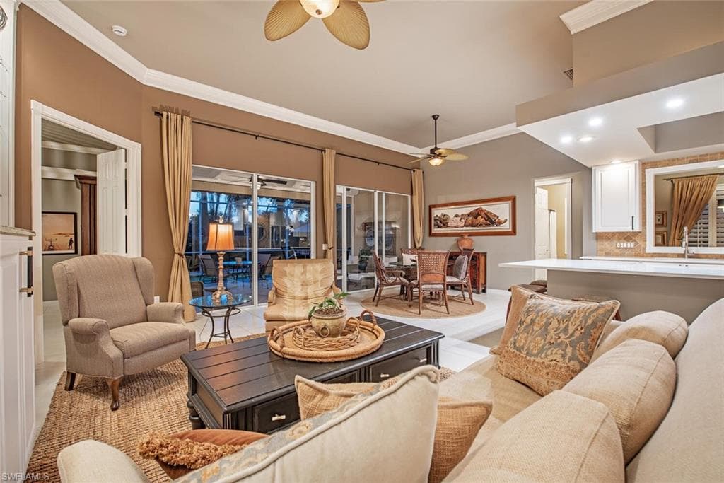 2904 Hatteras Way, Naples, FL 34119-11