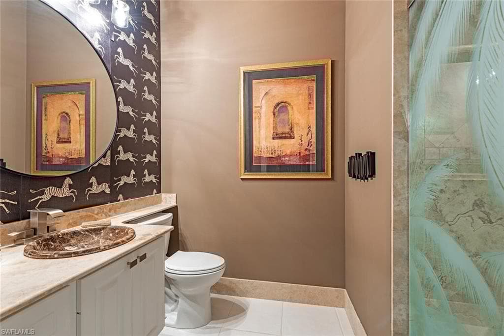2904 Hatteras Way, Naples, FL 34119-19