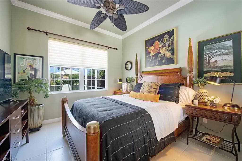 2904 Hatteras Way, Naples, FL 34119-20