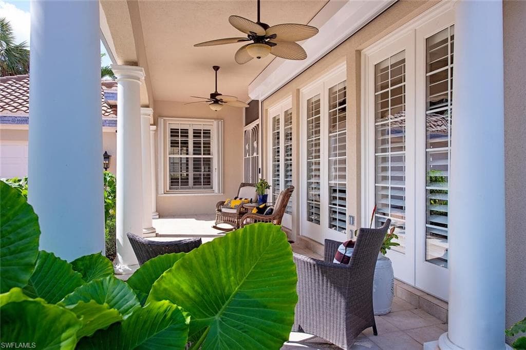 2904 Hatteras Way, Naples, FL 34119-26