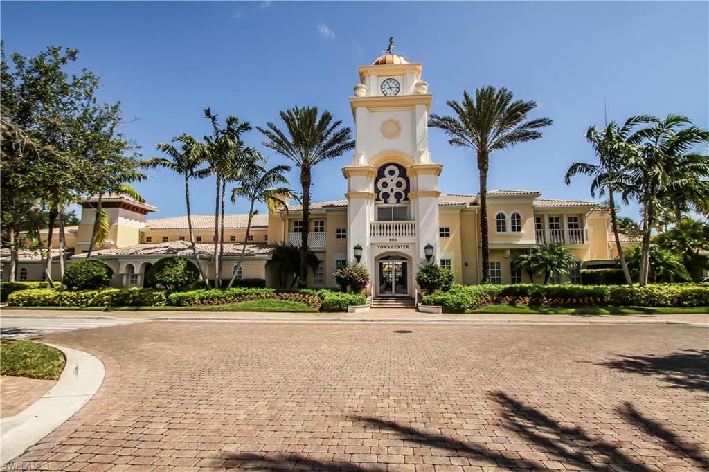 2904 Hatteras Way, Naples, FL 34119-33