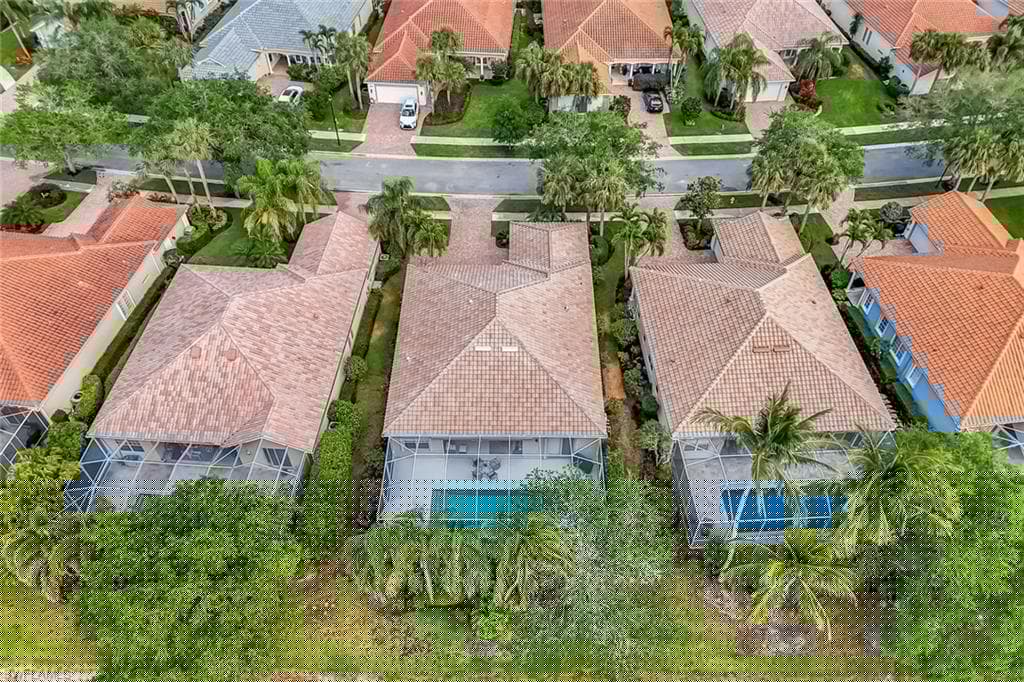 2904 Hatteras Way, Naples, FL 34119-38