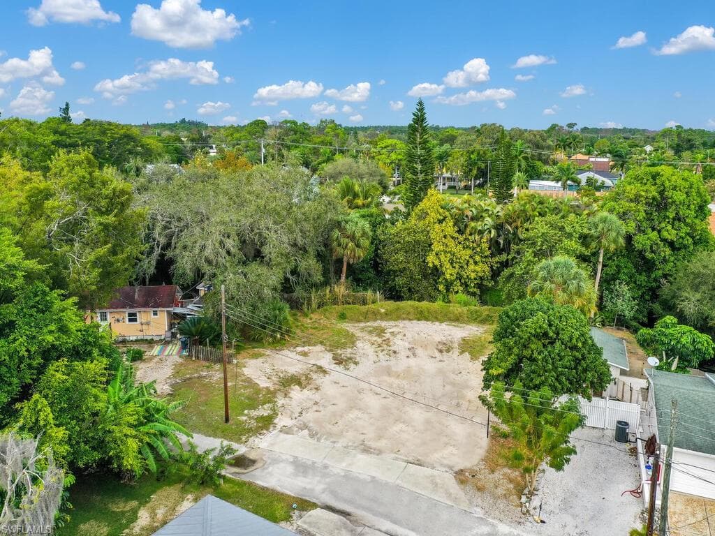 27075 Orange Court Dr, Bonita Springs, FL 34135-4