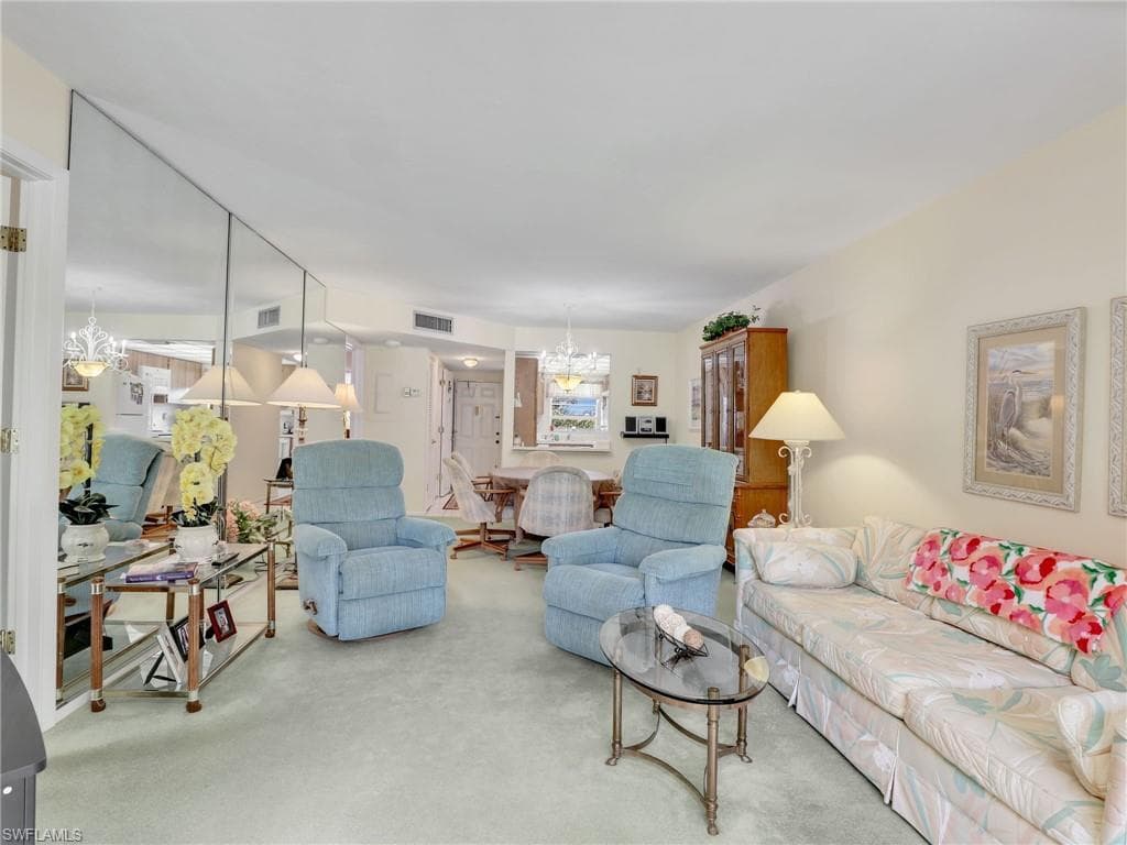 499 Forest Lakes Blvd 308, Naples, FL 34105-13