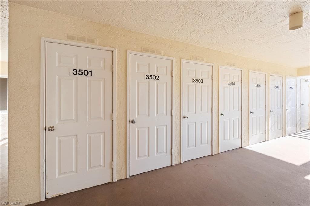 15171 Cedarwood Ln 3502, Naples, FL 34110-27
