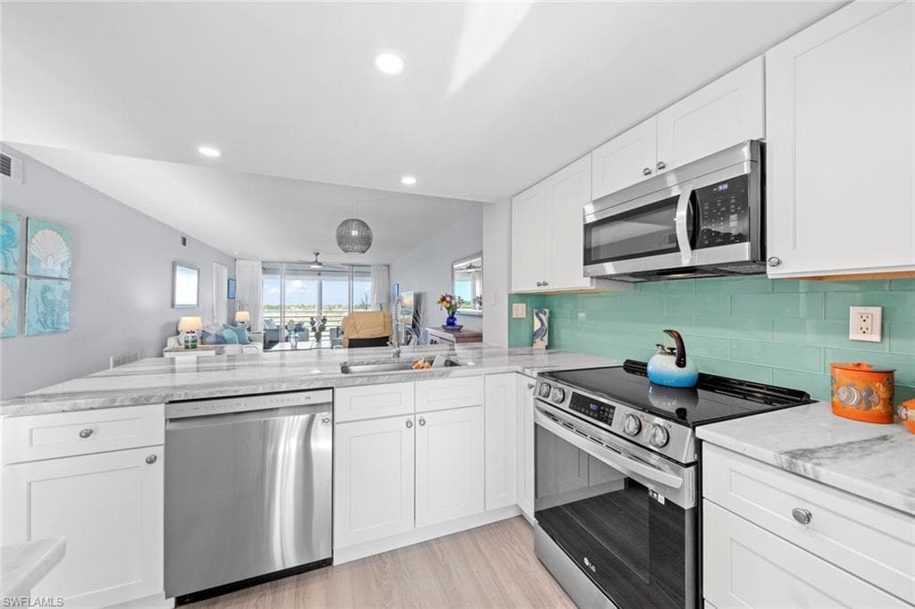 15171 Cedarwood Ln 3502, Naples, FL 34110-7