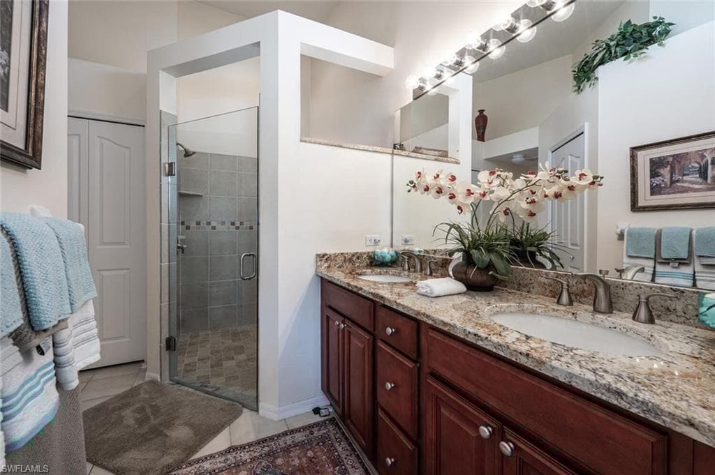 2166 Stacil Cir 17, Naples, FL 34109-22