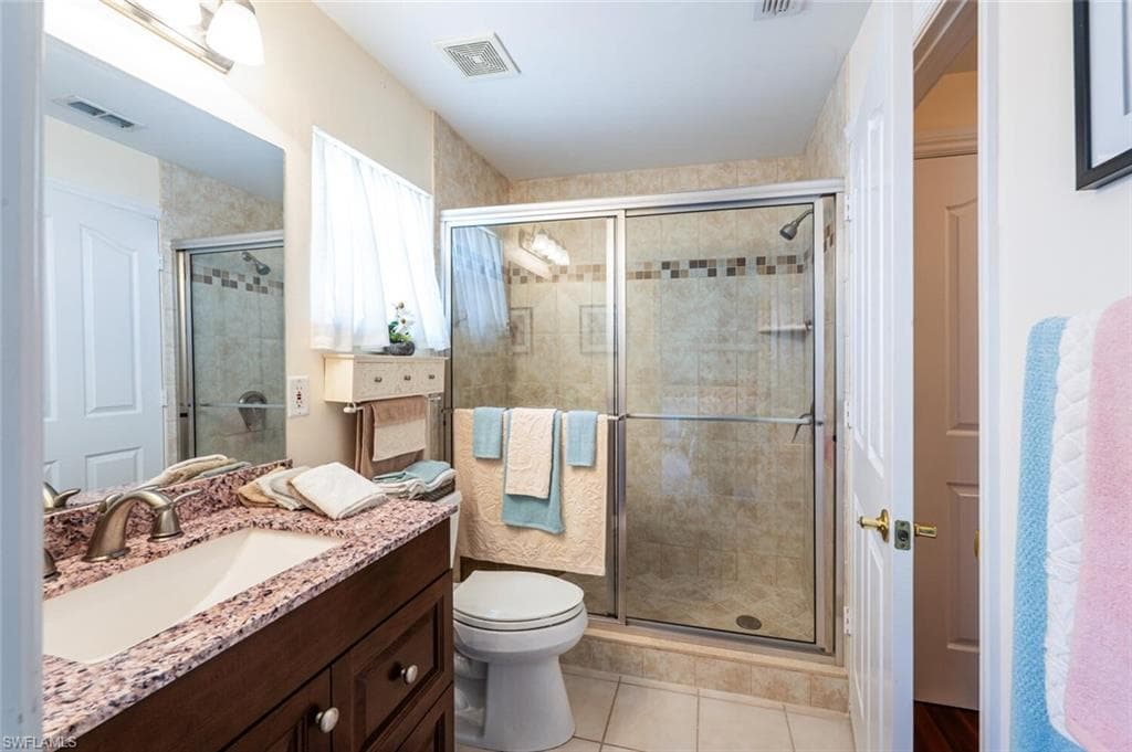 2166 Stacil Cir 17, Naples, FL 34109-25