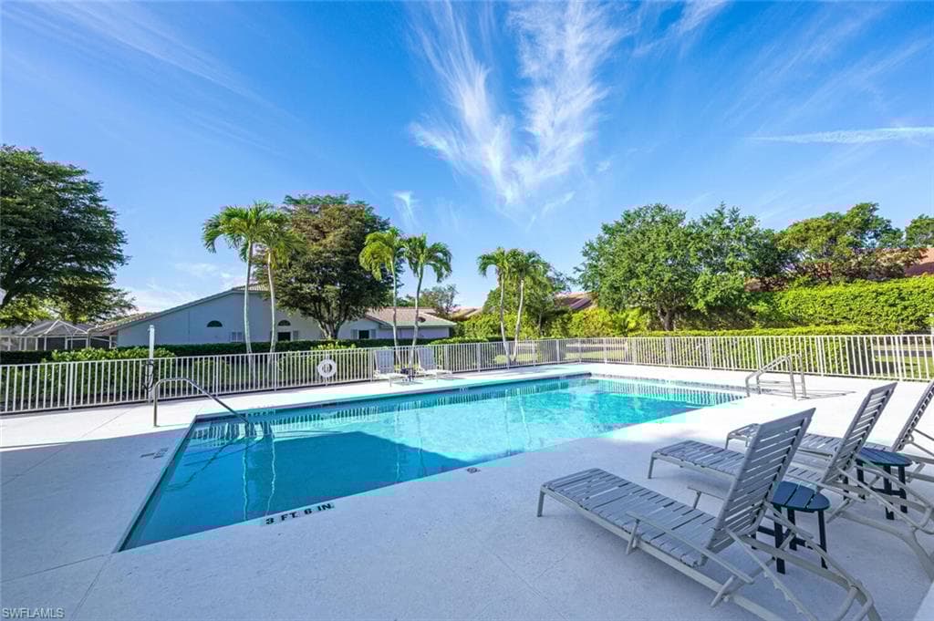 2166 Stacil Cir 17, Naples, FL 34109-33