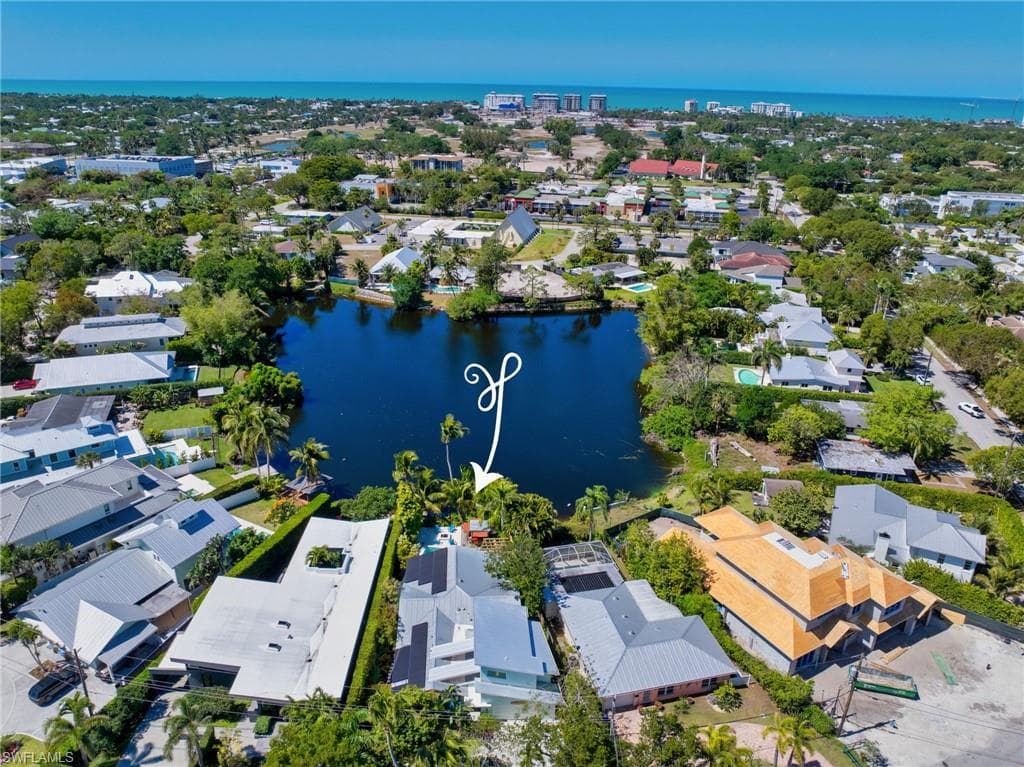 1155 12th St N, Naples, FL 34102-10
