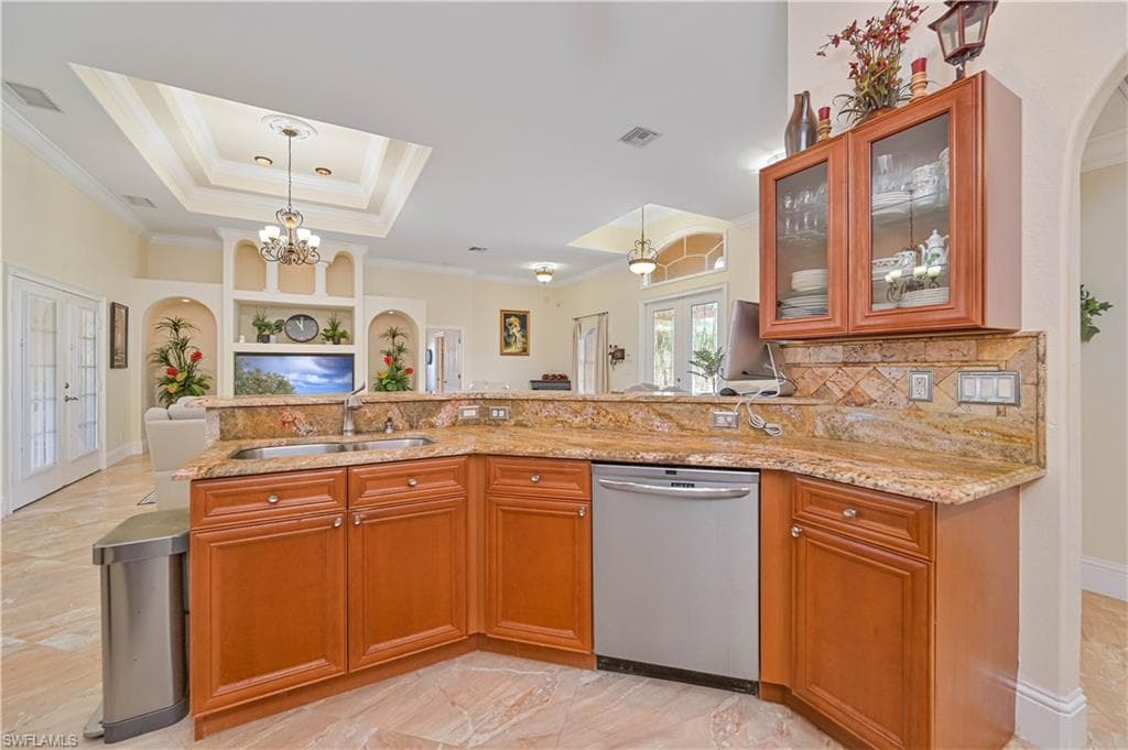 2210 10th Ter, Cape Coral, FL 33993-12