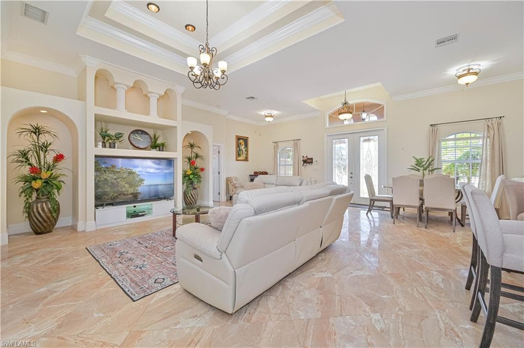 2210 10th Ter, Cape Coral, FL 33993-16