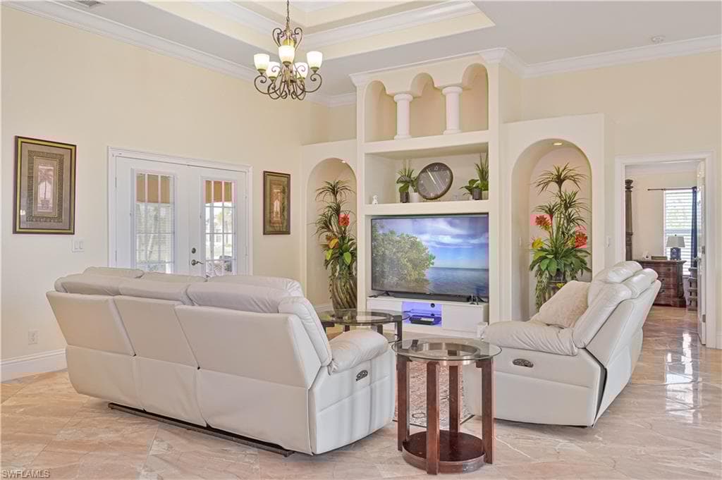 2210 10th Ter, Cape Coral, FL 33993-17