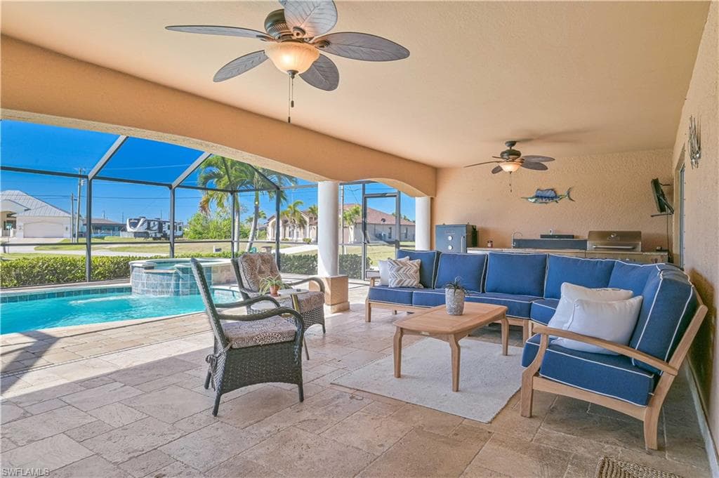 2210 10th Ter, Cape Coral, FL 33993-18