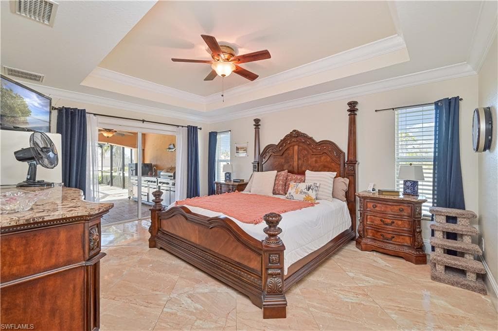 2210 10th Ter, Cape Coral, FL 33993-21