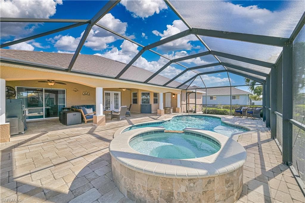 2210 10th Ter, Cape Coral, FL 33993-31