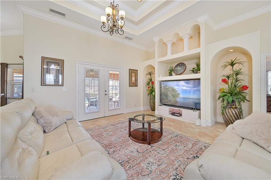 2210 10th Ter, Cape Coral, FL 33993-6