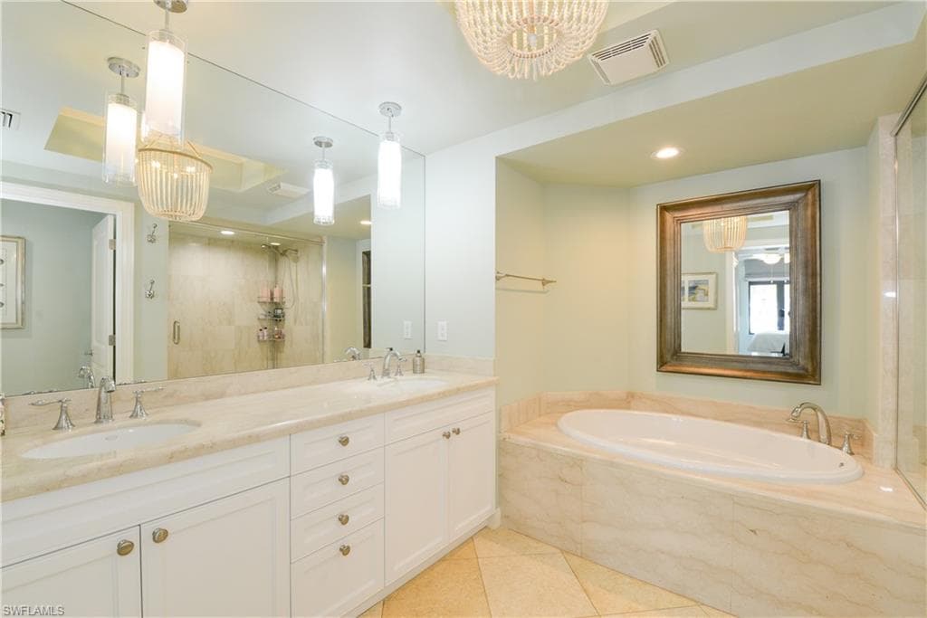 1490 5th Ave S 200b, Naples, FL 34102-9