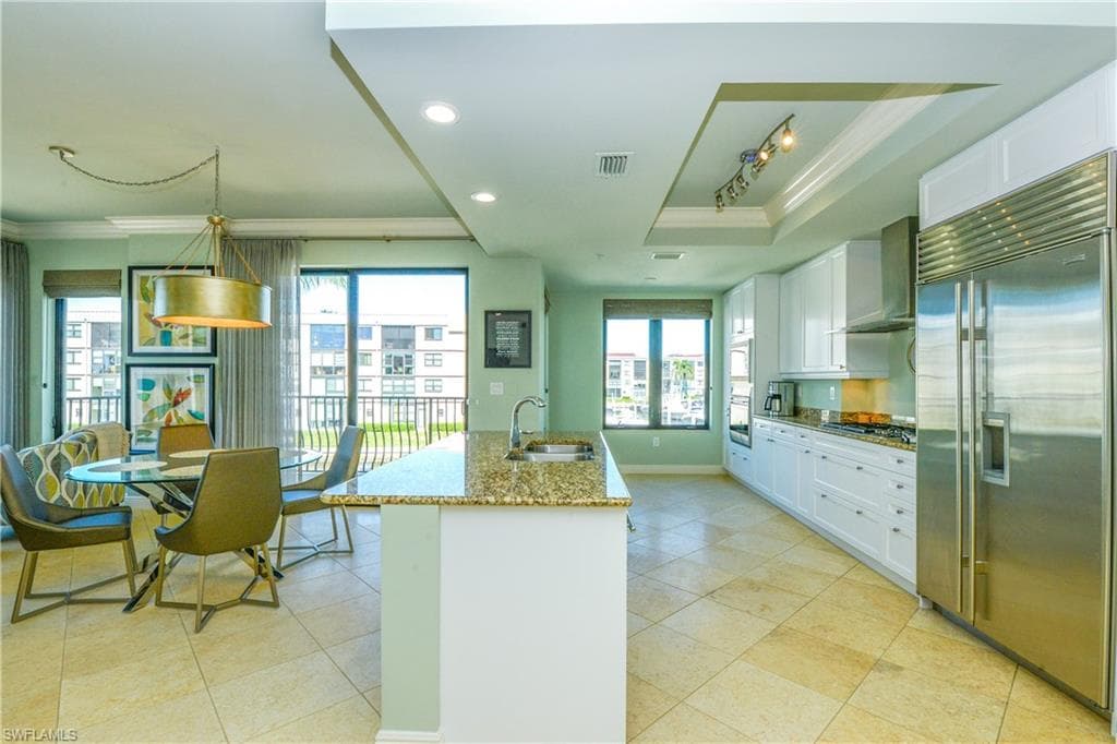 1490 5th Ave S 200b, Naples, FL 34102-12