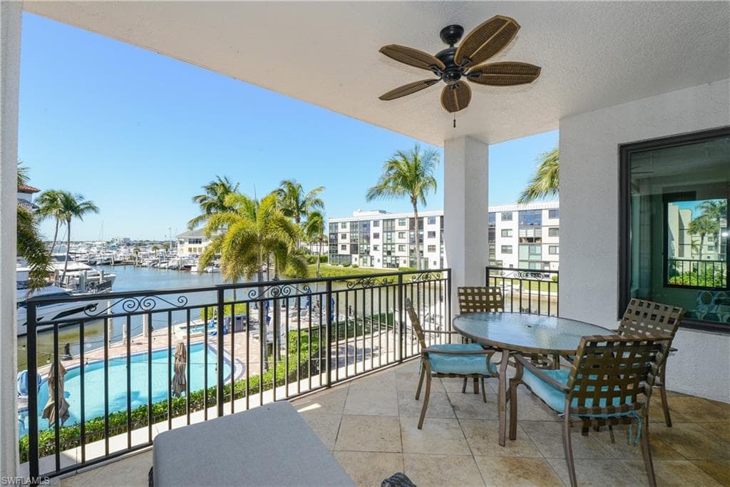1490 5th Ave S 200b, Naples, FL 34102-5