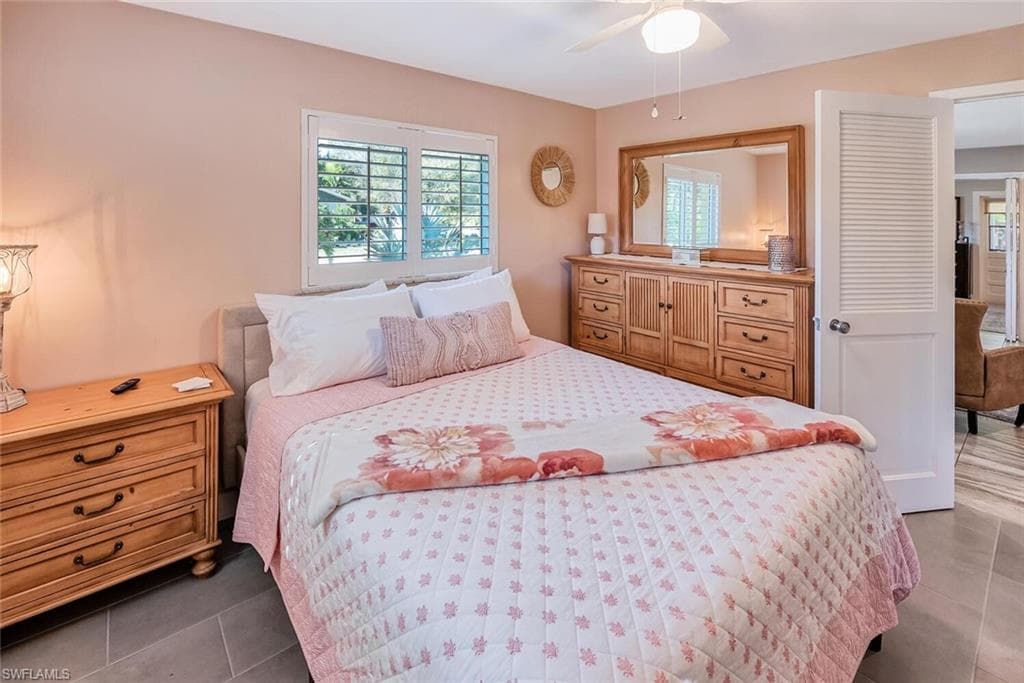 27777 Quinn St W, Bonita Springs, FL 34135-9