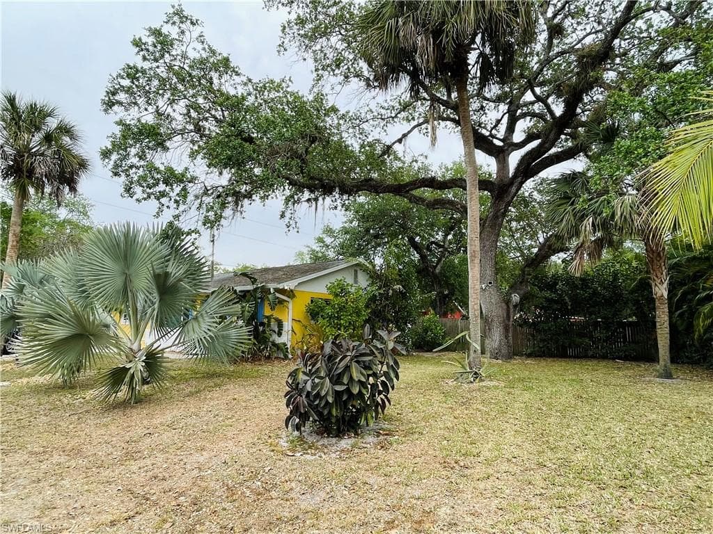 27777 Quinn St W, Bonita Springs, FL 34135-19