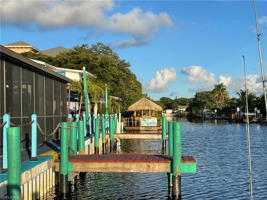 27777 Quinn St W, Bonita Springs, FL 34135-29