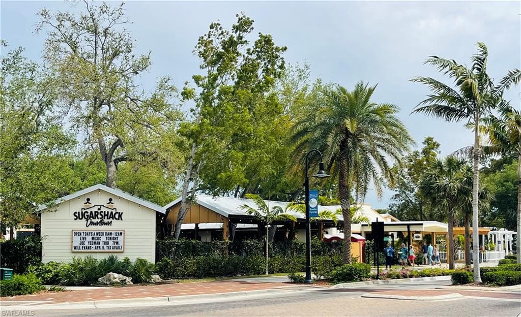 27777 Quinn St W, Bonita Springs, FL 34135-31