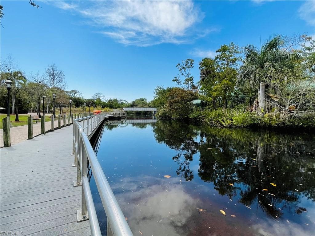 27777 Quinn St W, Bonita Springs, FL 34135-34