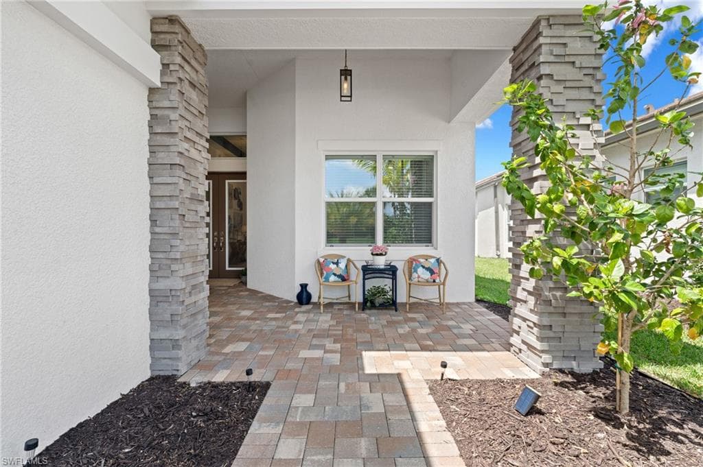 11851 Hydrangea Pl, Naples, FL 34120-4