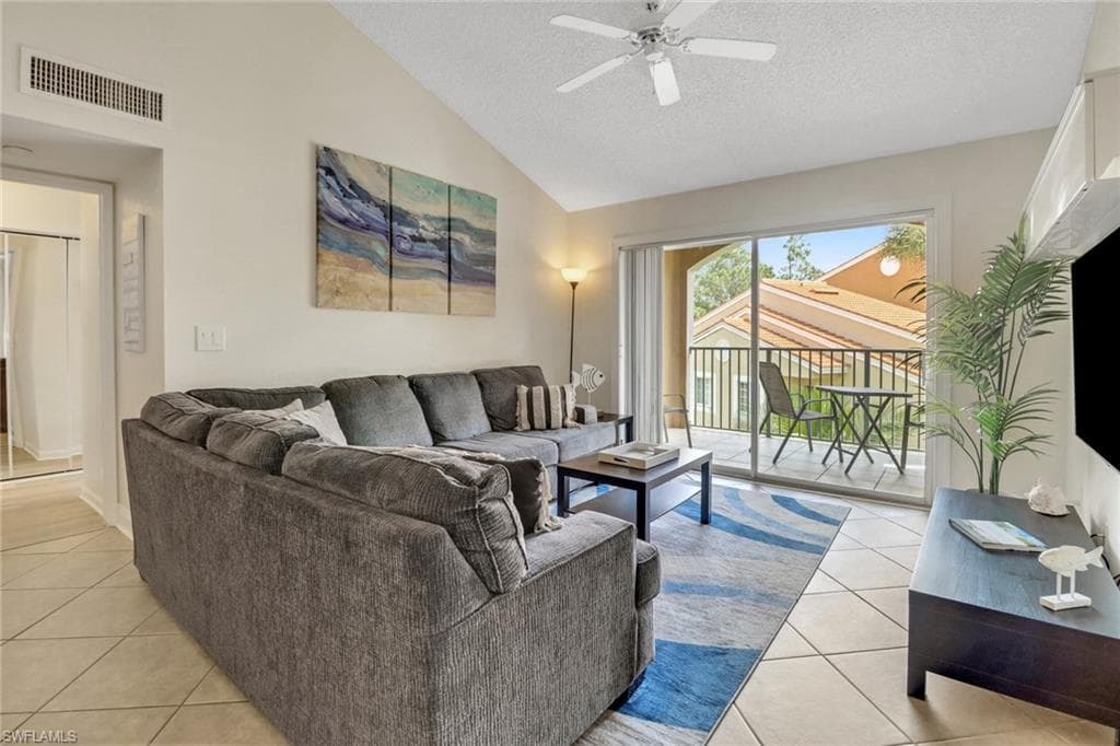 1270 Wildwood Lakes Blvd 306, Naples, FL 34104-10