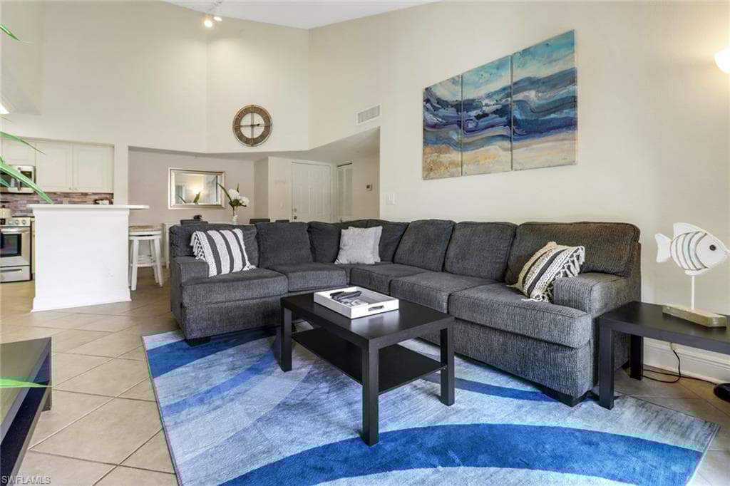 1270 Wildwood Lakes Blvd 306, Naples, FL 34104-12