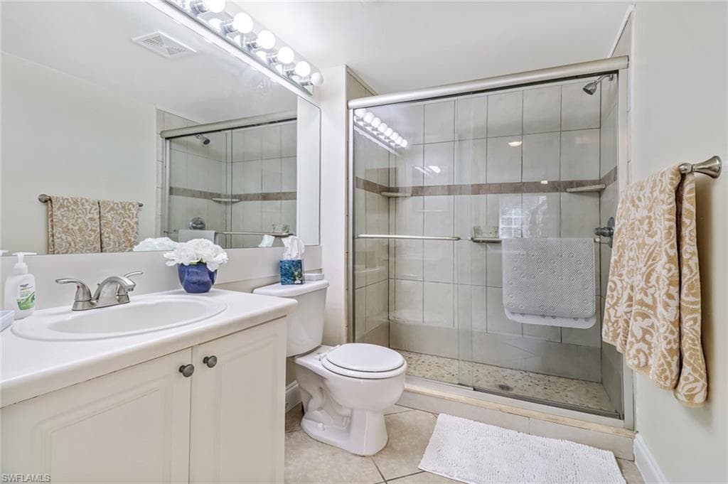 1270 Wildwood Lakes Blvd 306, Naples, FL 34104-22