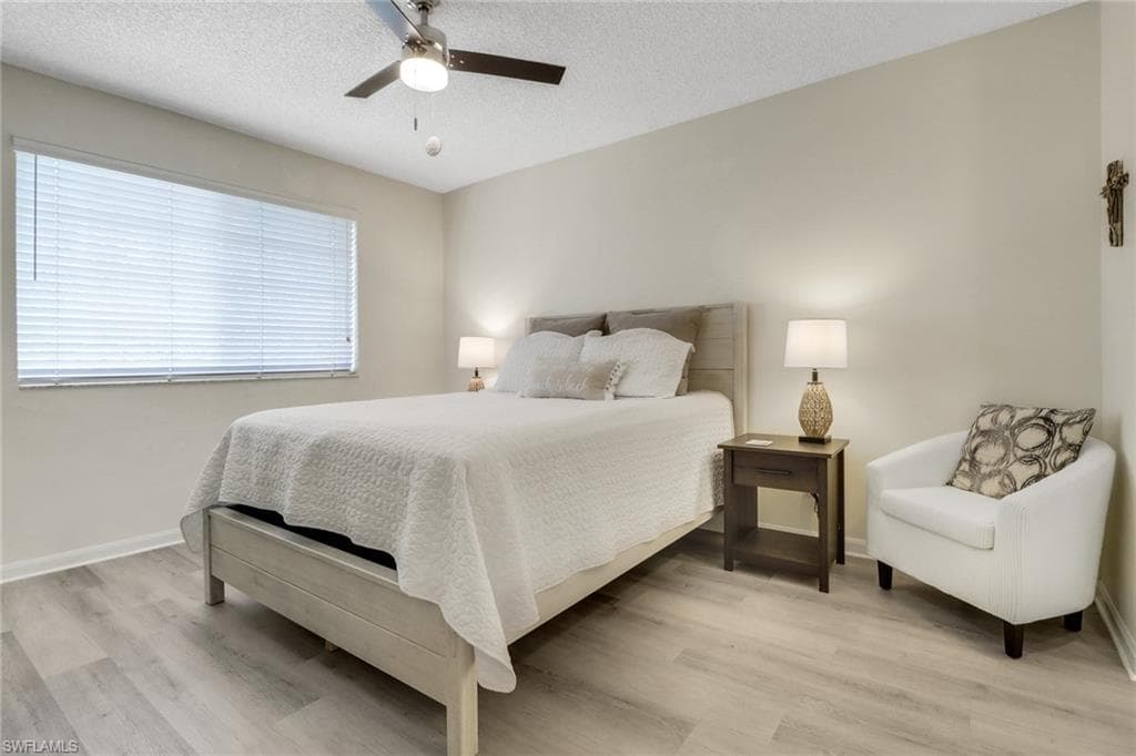 1270 Wildwood Lakes Blvd 306, Naples, FL 34104-25