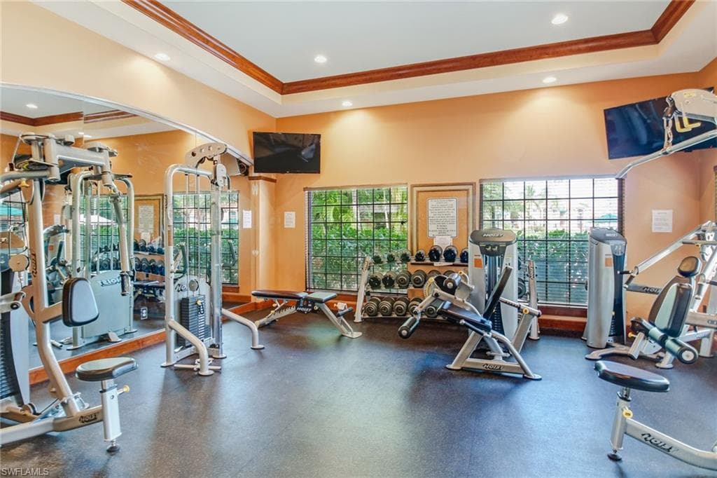 1270 Wildwood Lakes Blvd 306, Naples, FL 34104-43