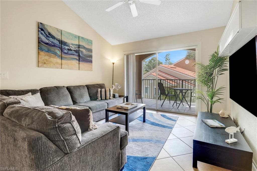 1270 Wildwood Lakes Blvd 306, Naples, FL 34104-8